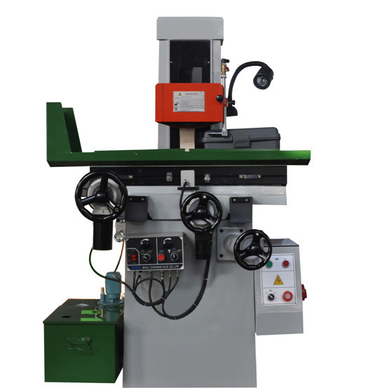 MD618 Cnc Üniversal Öğütücü Güvenilir Yapı Üniversal Öğütücü Makinesi 0