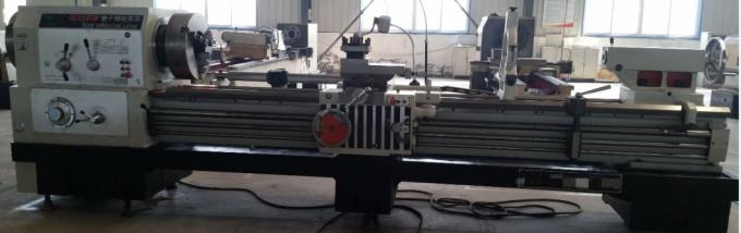 QL1320 Yatay Cnc Torna Yüzey Pürüzlülüğü Metal Boru İpliği Makinesi 0