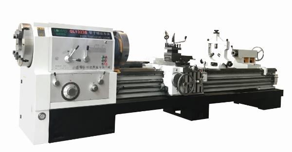 QL1320 Yatay Cnc Torna Yüzey Pürüzlülüğü Metal Boru İpliği Makinesi 1