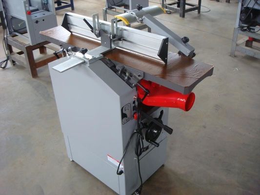 600mm Kalınlık Ağaç İşleme Makinesi Hidrolik Endüstriyel Ahşap Planya