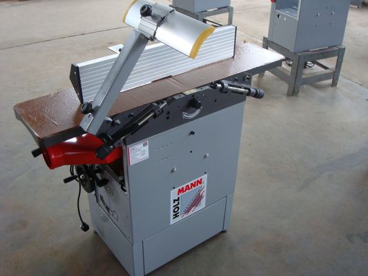 600mm Kalınlık Ağaç İşleme Makinesi Hidrolik Endüstriyel Ahşap Planya