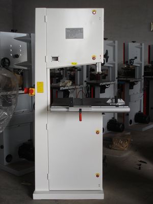 Elektrikli Ahşap Şerit Testere Makinesi Yüksek Hassasiyetli 3HP Yatay Ahşap Testere