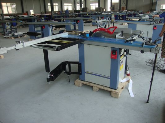 3000W Sürgülü Kesme Ekipmanları Kompakt Ahşap Kesici Masa Testere Makinesi