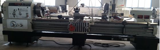 QL1320 Yatay Cnc Torna Yüzey Pürüzlülüğü Metal Boru İpliği Makinesi