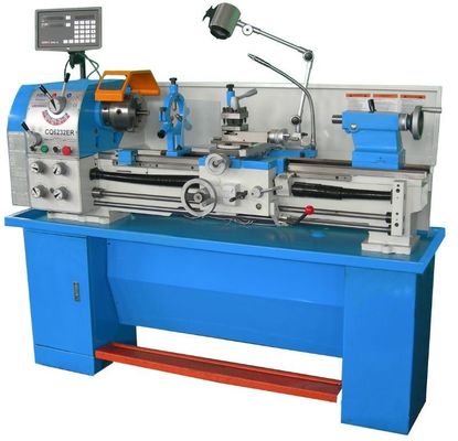 Cq6232e CNC Metal Torna Yüksek Hızlı Titreşim Önleyici Metal Hassas Torna