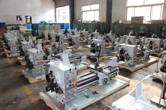 Tezgah Torna Makinesi Dirençli Mini Hassas CNC Metal Torna Manuel Aşınma
