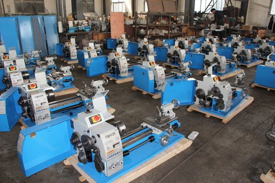 C6241 CNC Metal Torna 230V Çift Duvar Yapısı Metal Tezgah Torna
