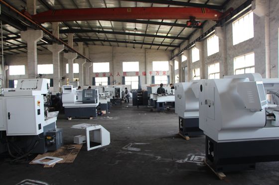 Konik Yüzey Metal Cnc Torna 340mm Programlanabilir Metal Torna