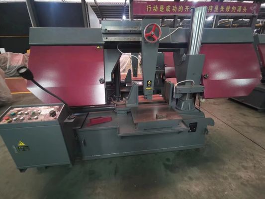 Blok Silindrik Elektrikli Metal Kesme Makinesi Çok açılı İşleme